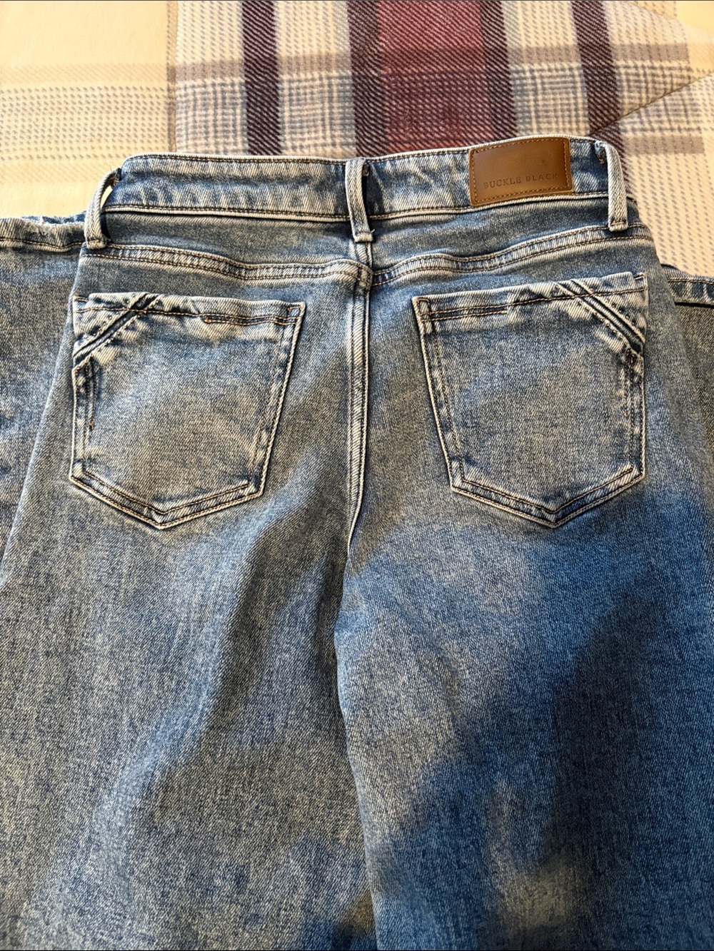 Buckle Black light wash jeans